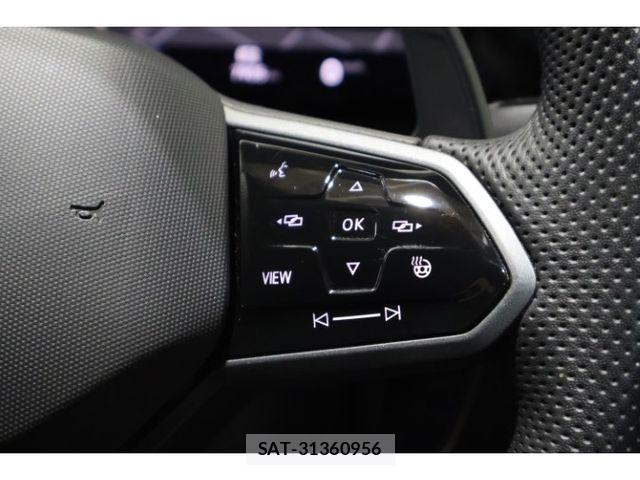 VolksWagen GOLF R 2024-02 8338505-17