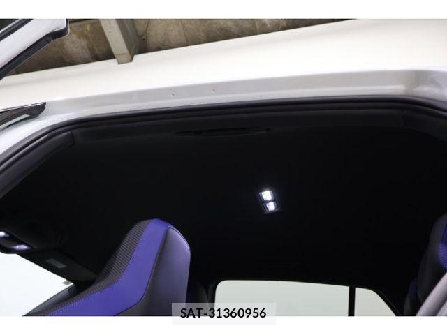 VolksWagen GOLF R 2024-02 8338505-22