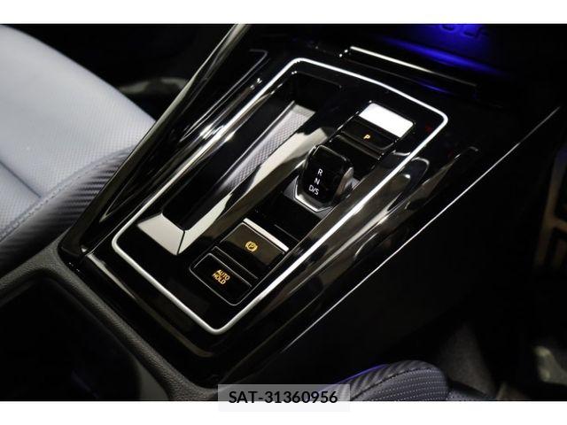 VolksWagen GOLF R 2024-02 8338505-23