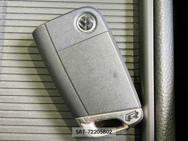 VolksWagen GOLF R 2015-07 8355888-15