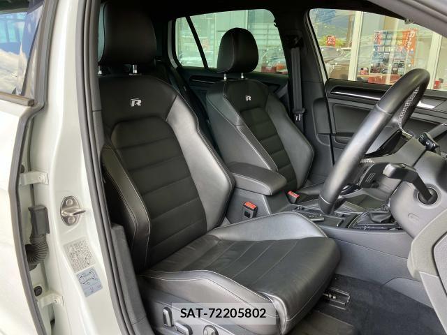 VolksWagen GOLF R 2015-07 8355888-17