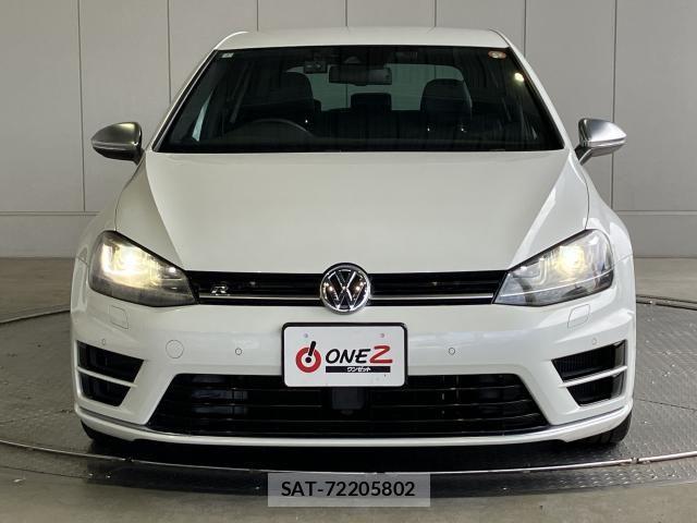 VolksWagen GOLF R 2015-07 8355888-24