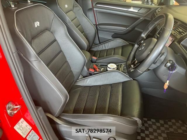 VolksWagen GOLF R 2018-07 8369734-15