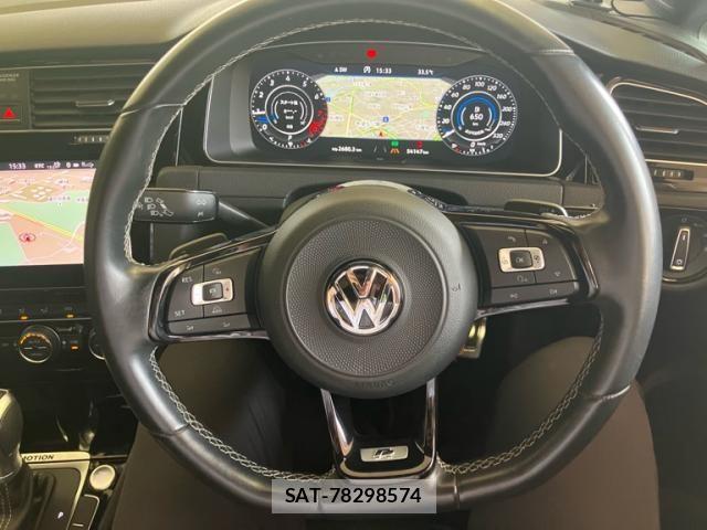 VolksWagen GOLF R 2018-07 8369734-17