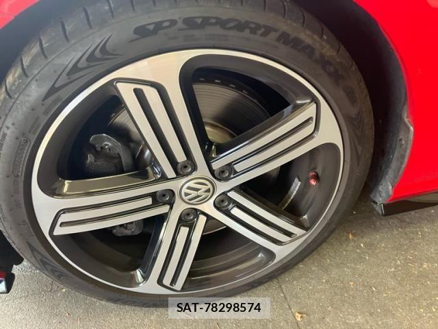 VolksWagen GOLF R 2018-07 8369734-2
