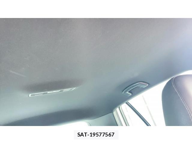 VolksWagen GOLF R 2017-07 8369735-24