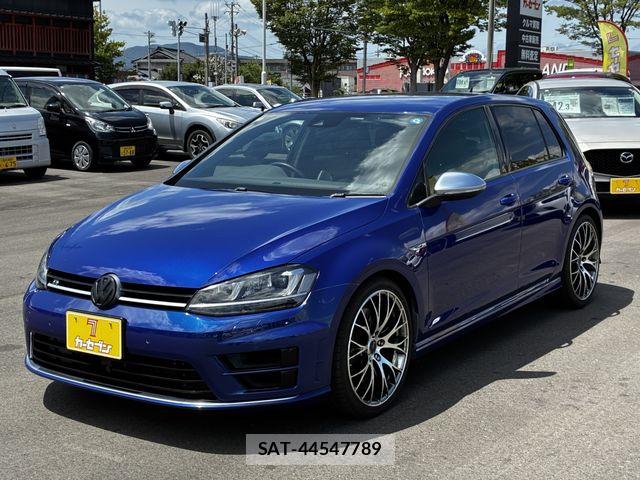 VolksWagen GOLF R 2015-05 8372381-10