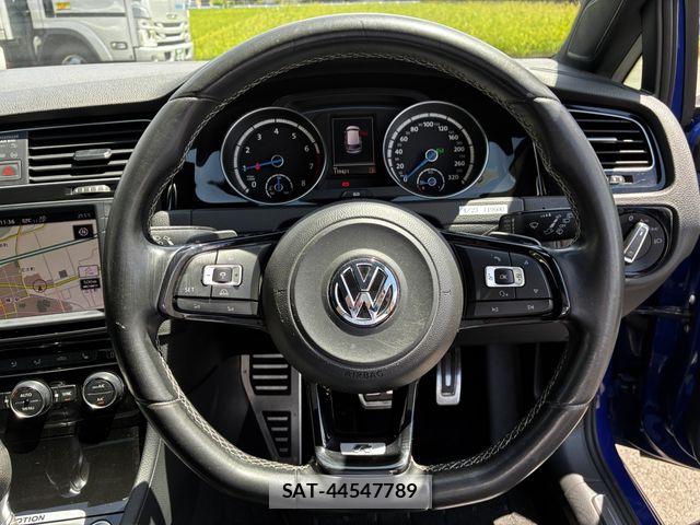 VolksWagen GOLF R 2015-05 8372381-15