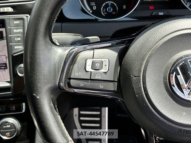 VolksWagen GOLF R 2015-05 8372381-16