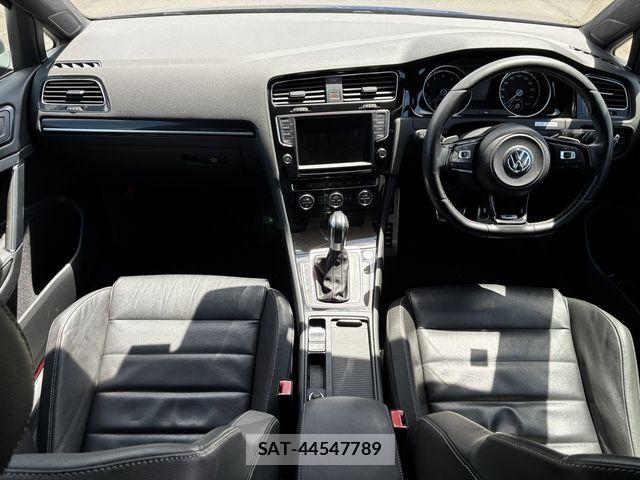 VolksWagen GOLF R 2015-05 8372381-2