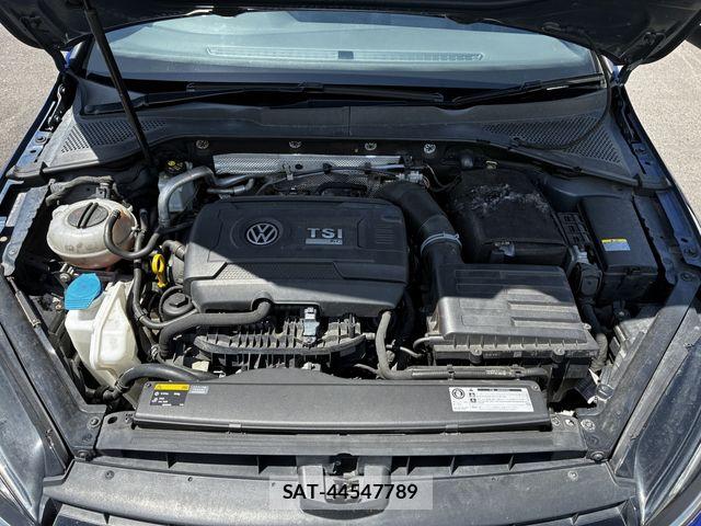 VolksWagen GOLF R 2015-05 8372381-29