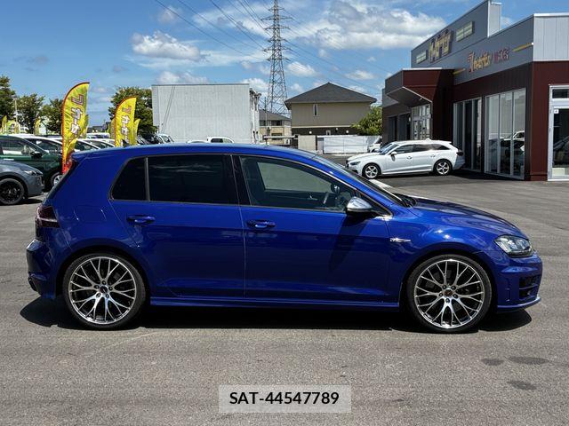 VolksWagen GOLF R 2015-05 8372381-5