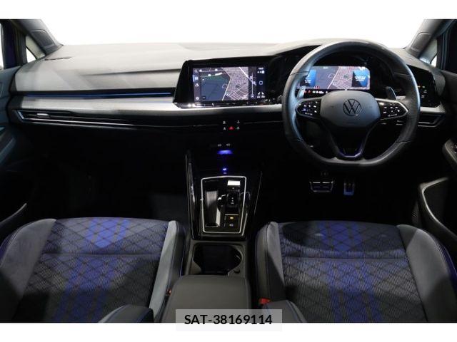 VolksWagen GOLF R 2024-02 8439102-18