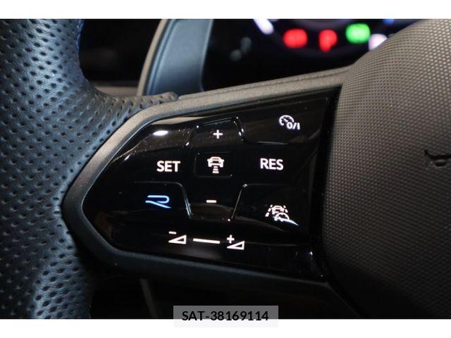 VolksWagen GOLF R 2024-02 8439102-19