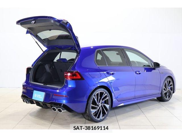 VolksWagen GOLF R 2024-02 8439102-8