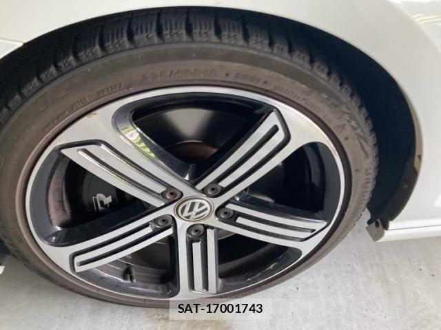 VolksWagen GOLF R 2014-03 8564090-11