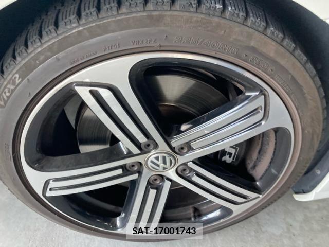 VolksWagen GOLF R 2014-03 8564090-3