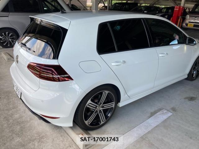 VolksWagen GOLF R 2014-03 8564090-4