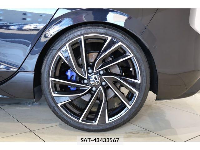 VolksWagen GOLF R 2022-11 8629743-13