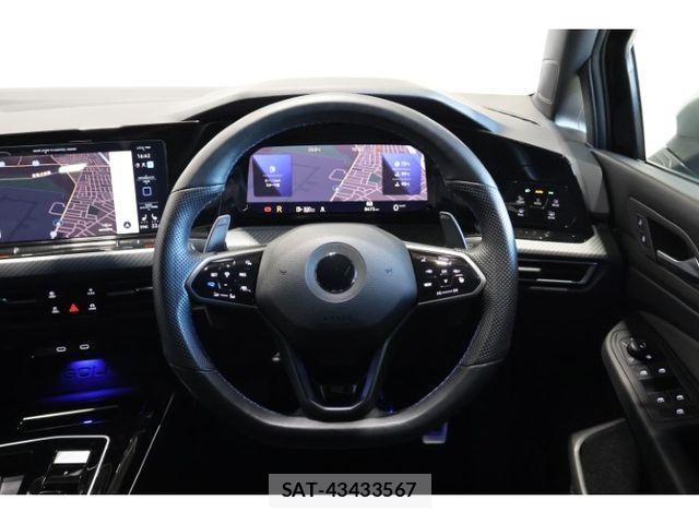 VolksWagen GOLF R 2022-11 8629743-2