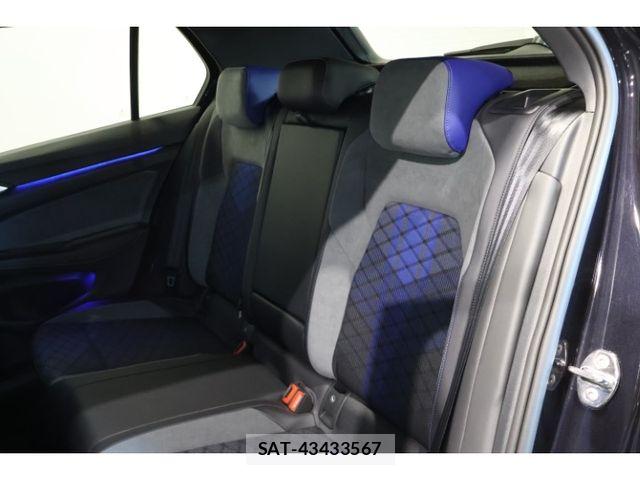 VolksWagen GOLF R 2022-11 8629743-5