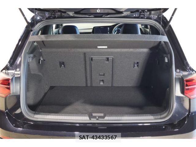 VolksWagen GOLF R 2022-11 8629743-7