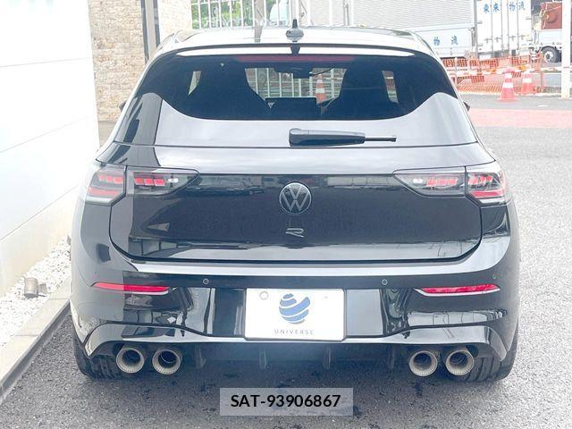 VolksWagen GOLF R 2025-07 8746849-15