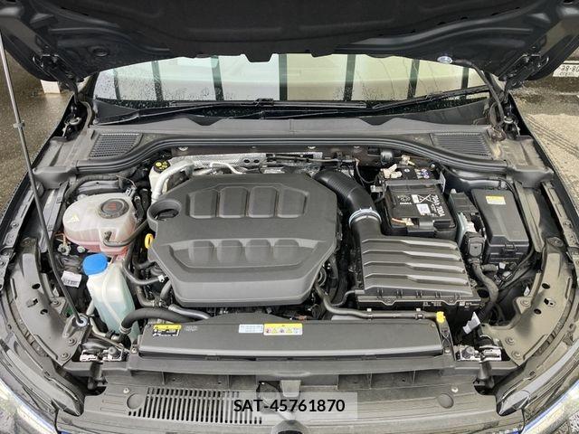 VolksWagen GOLF R 2023-10 8851083-13