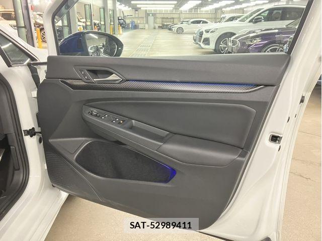 VolksWagen GOLF R 2024-06 8882969-12