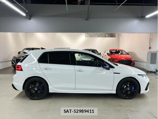 VolksWagen GOLF R 2024-06 8882969-4