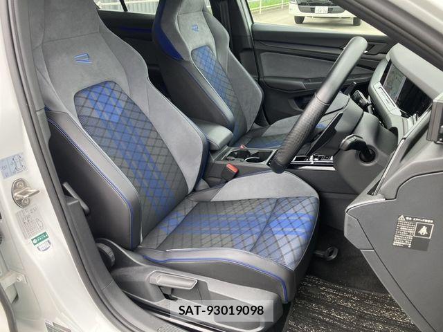 VolksWagen GOLF R 2023-09 8884613-10