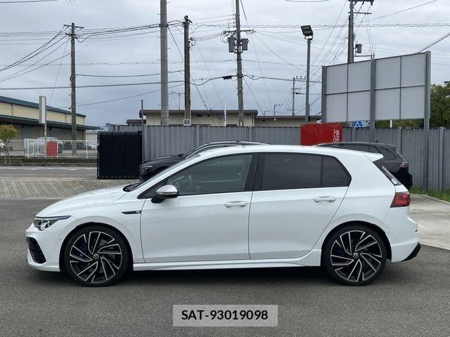 VolksWagen GOLF R 2023-09 8884613-4