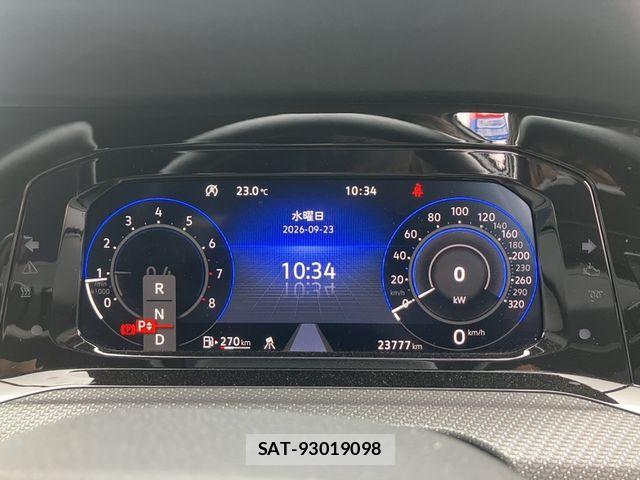 VolksWagen GOLF R 2023-09 8884613-6