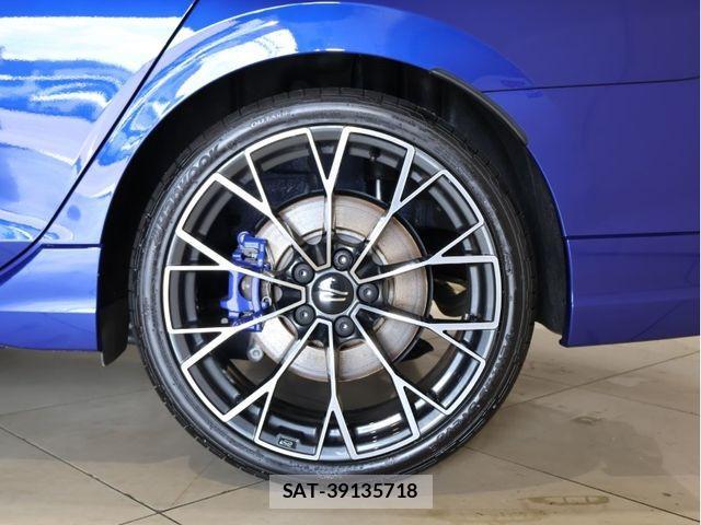 VolksWagen GOLF R VARIANT 2025-03 1339009-13
