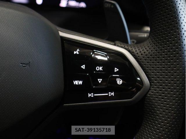 VolksWagen GOLF R VARIANT 2025-03 1339009-17