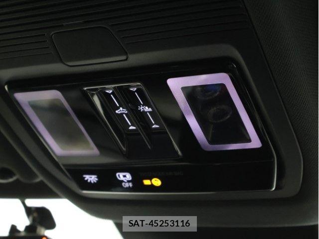 VolksWagen GOLF R VARIANT 2025-07 4994363-19