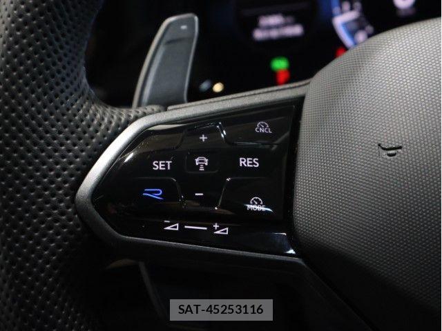 VolksWagen GOLF R VARIANT 2025-07 4994363-25