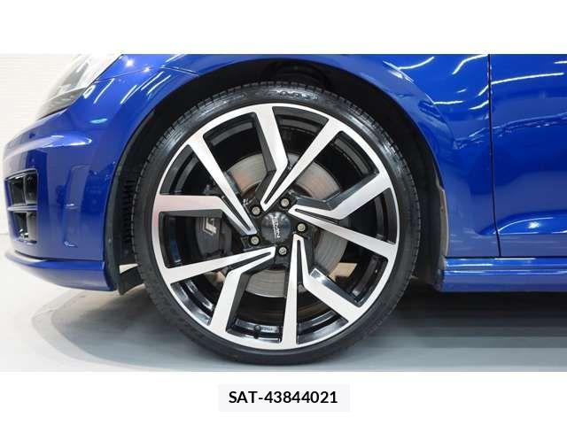 VolksWagen GOLF R VARIANT 2015-02 6528051-12