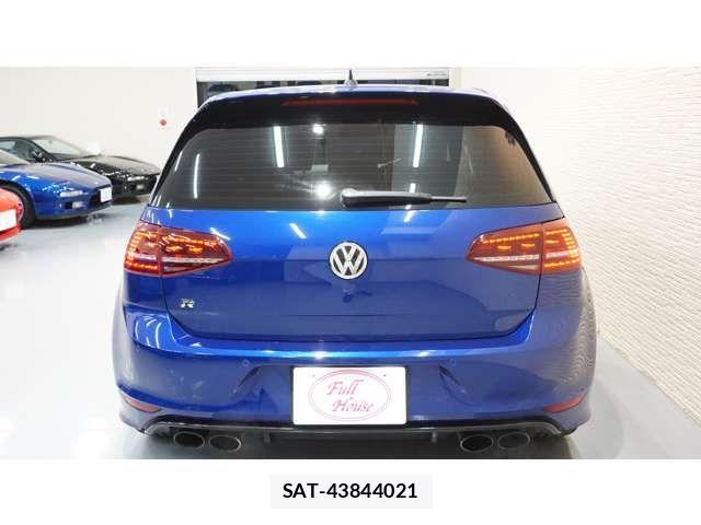 VolksWagen GOLF R VARIANT 2015-02 6528051-8