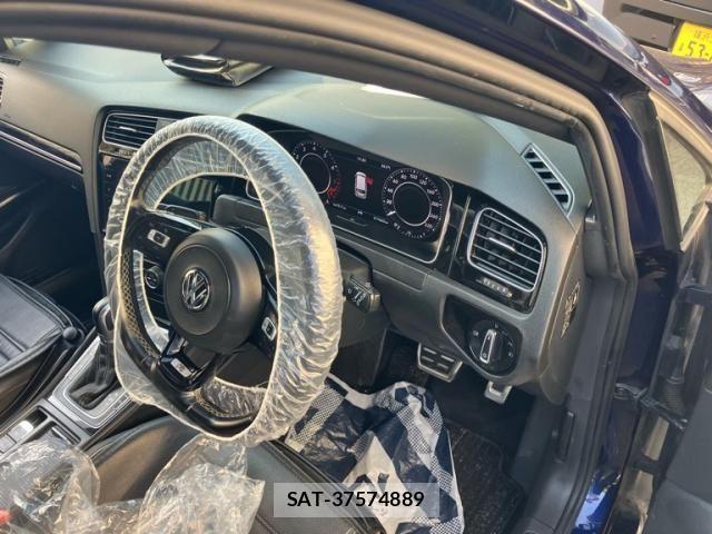 VolksWagen GOLF R VARIANT 2018-07 6915364-16
