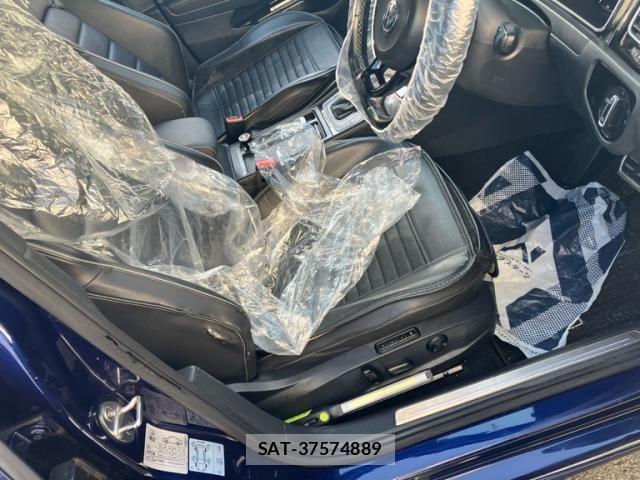 VolksWagen GOLF R VARIANT 2018-07 6915364-17