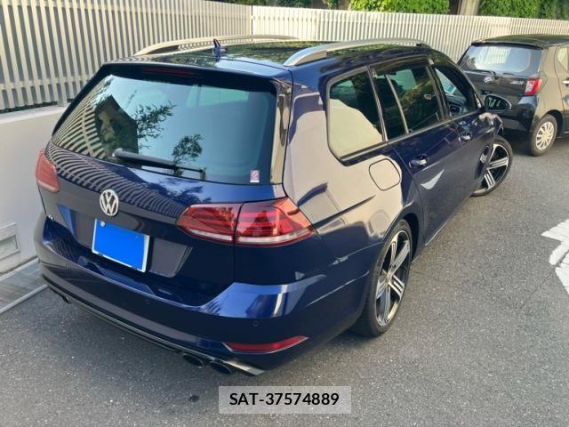VolksWagen GOLF R VARIANT 2018-07 6915364-4
