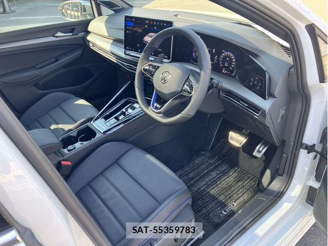 VolksWagen GOLF R VARIANT 2025-09 6915360-1
