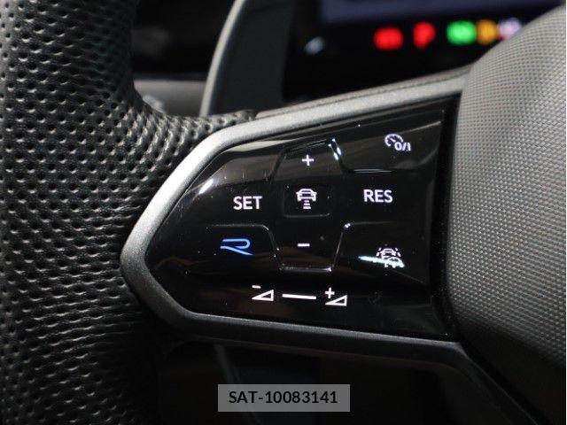 VolksWagen GOLF R VARIANT 2024-03 7227100-22