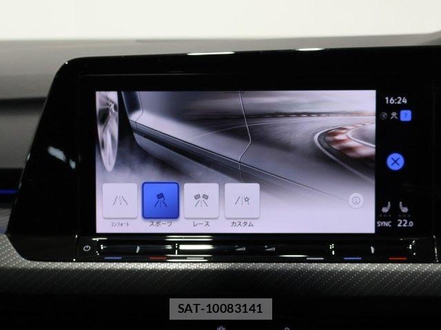 VolksWagen GOLF R VARIANT 2024-03 7227100-25