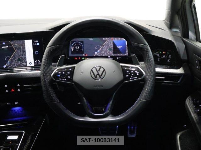 VolksWagen GOLF R VARIANT 2024-03 7227100-2