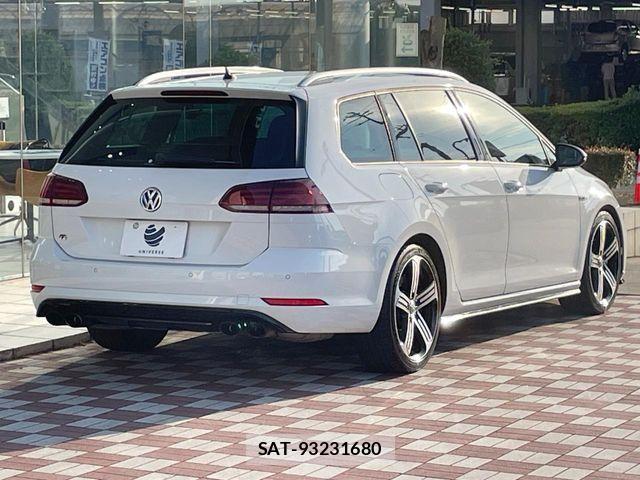 VolksWagen GOLF R VARIANT 2019-12 7503720-17