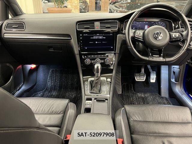 VolksWagen GOLF R VARIANT 2018-12 8039181-1