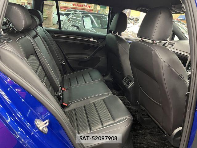 VolksWagen GOLF R VARIANT 2018-12 8039181-4