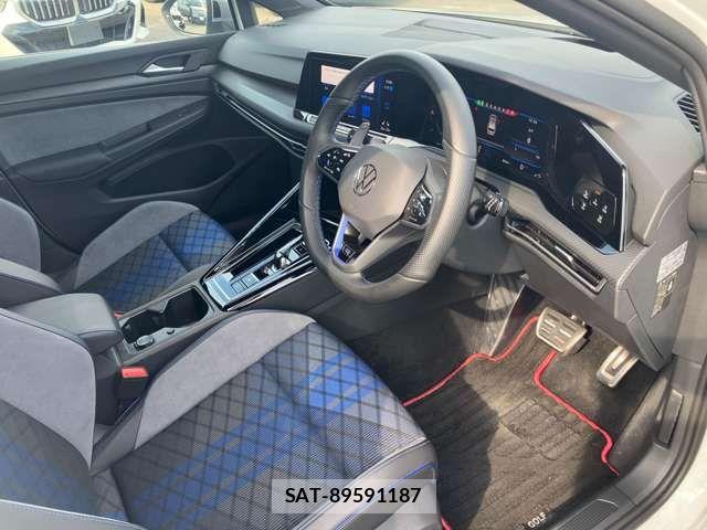 VolksWagen GOLF R VARIANT 2023-07 8211015-10